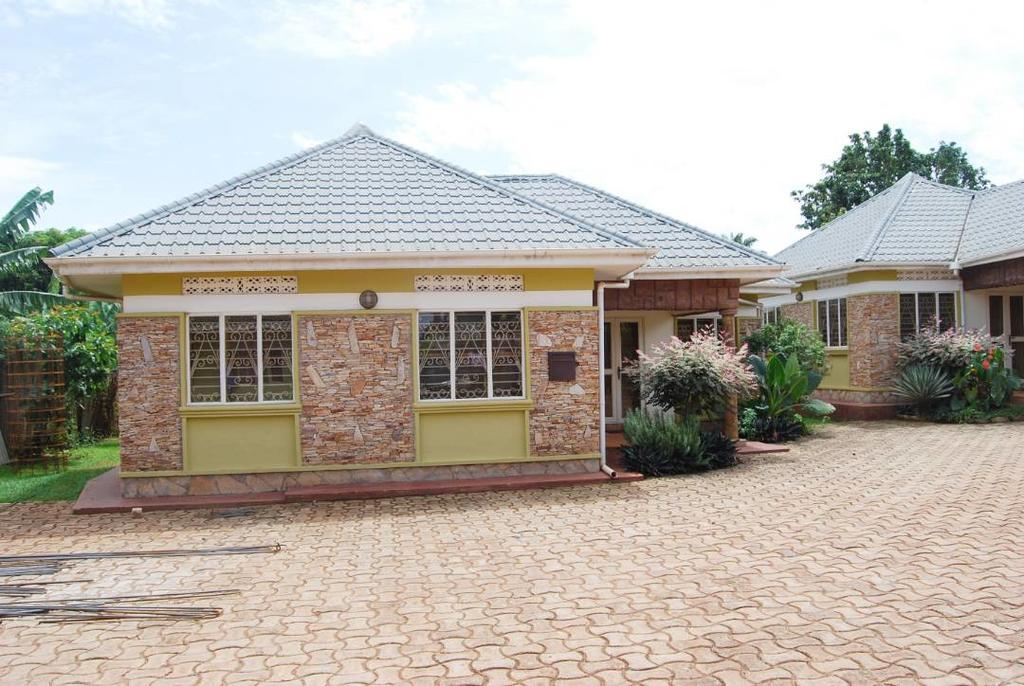 Prestige Resort Cottages Entebbe Buitenkant foto